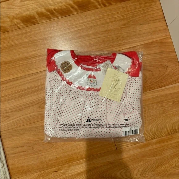 NWTLittle Bear Smocks Santa and Cookies ruffle pant set girls 12M - Picture 3 of 5